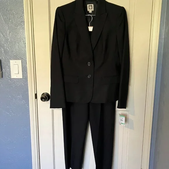 Anne Klein 2 pc Black Suit - Picture 1 of 15